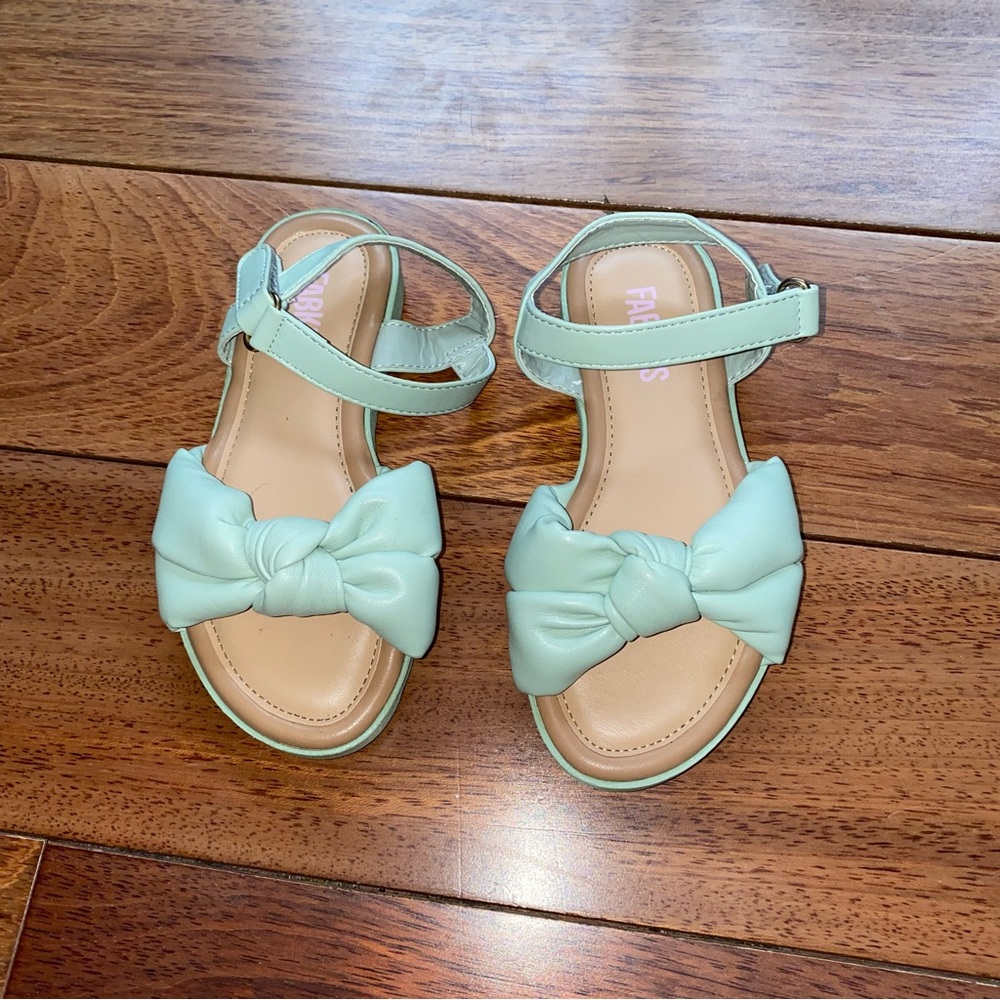 Just Fab Girls Sandals size 11